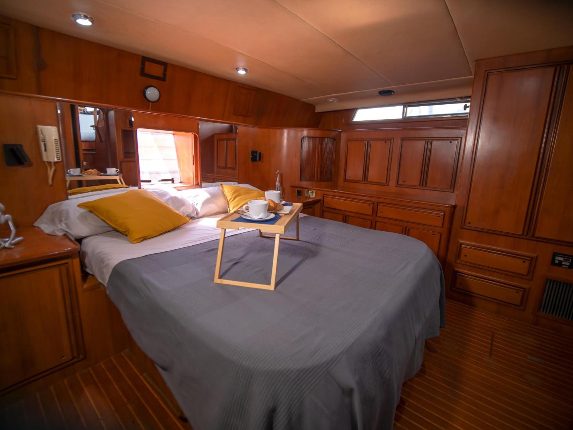 Master&Commander Hotel Valencia Eksteriør billede